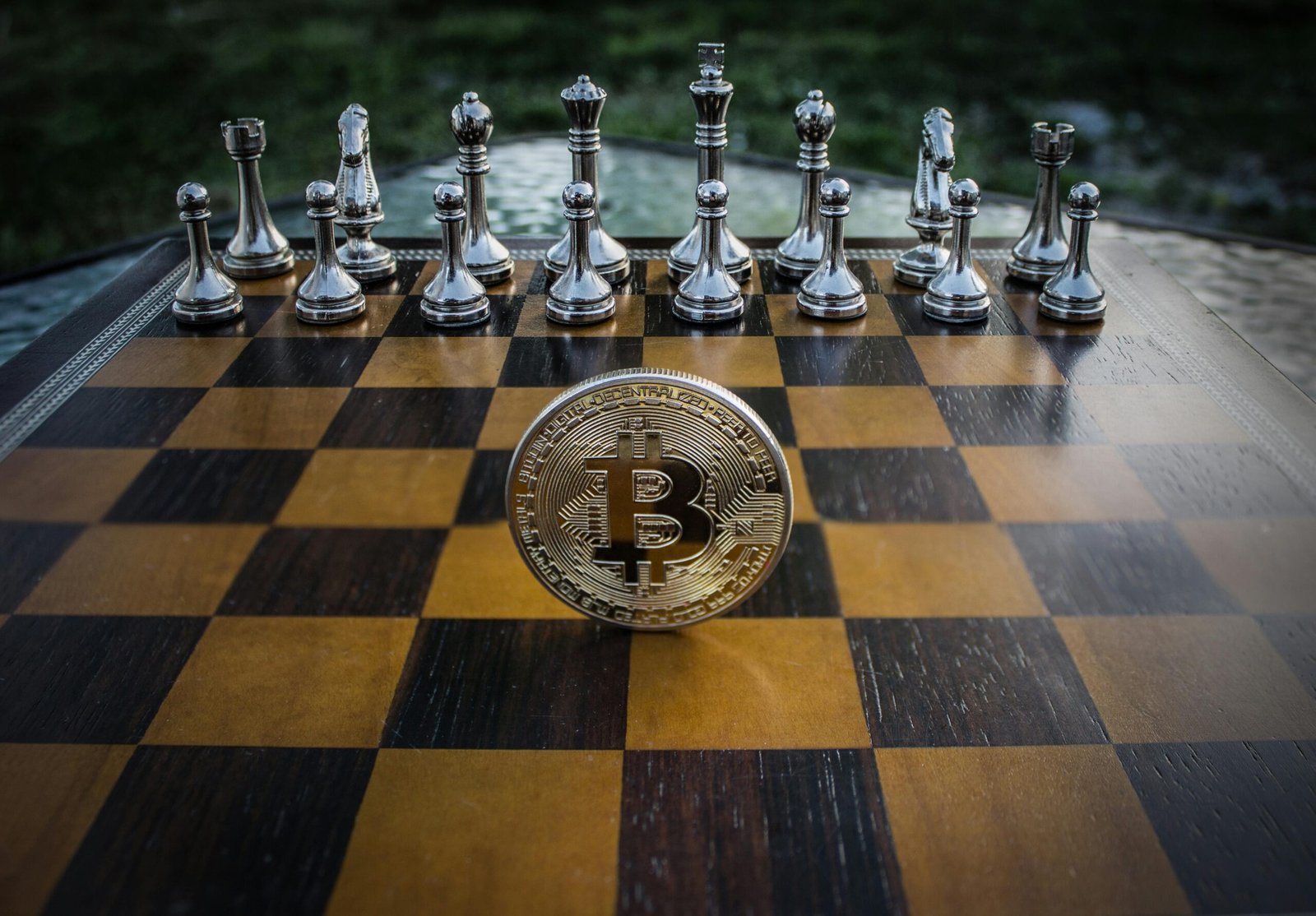 How Permissioned Blockchains Work